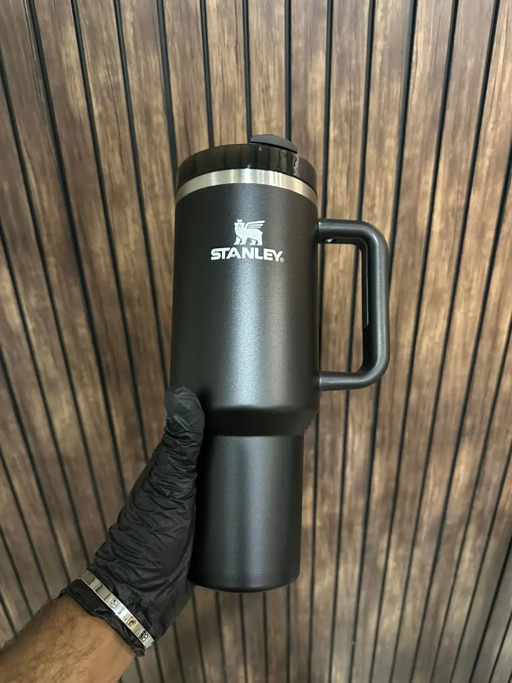 Stanley Tumbler 40oz (1200ml) – Stainless Steel Vacuum Insulated Cup with Straw & Lid | Leakproof Travel Tumbler Mug for Hot & Cold Drinks | Coffee Thermos Water Bottle for Gym, Office, Outdoor & Gifts